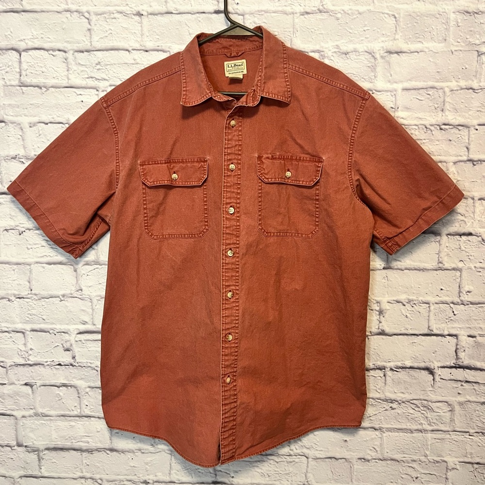 L.L. Bean Men's Sunwashed Canvas Short-Sleeve Button Down Shirt